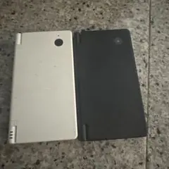 ニンテンドーDSi 本体 ホワイトとブラック