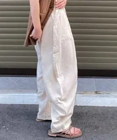 新品未使用　リネンライクベイカーバルーンパンツ レディース　アイボリー