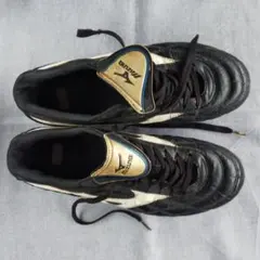 ミズノ  サッカーシューズ 24センチ