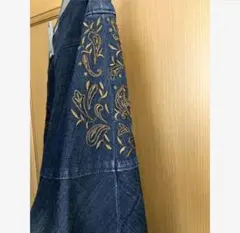 Item thumbnail for item 9ba51807-e9e7-488c-8634-2f4cb7f58a64