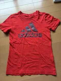 adidas 赤 Tシャツ キッズ　ジュニア　アディダス　スポーツTシャツ