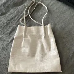 ホワイト クロコダイル型押し トートバッグ