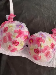 Wacoal　ワコ―ル　花柄刺繍ブラジャー ピンク　D75　ルジェ
