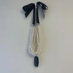 ホワイトパール多重ネックレス 黒いストーン
