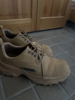 ベージュ スエード スニーカー 厚底 革風