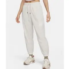 新品未使用　NIKE ナイキ　ウーブンパンツ　Lサイズ