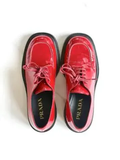 【新品未使用】19AW PRADA (プラダ) ダービーシューズ エナメルのサムネイル