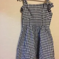 ダズリン 肩開きワンピース