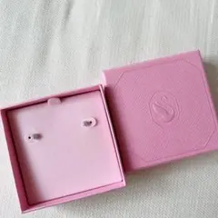 スワロフスキー　スタッドピアス