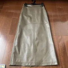 アダムエロペブラウン 合成皮革 タイトスカート
