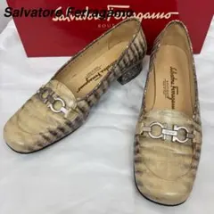 【良品✨】 サルヴァトーレフェラガモ パンプス クロコ型押し ガンチーニ 24