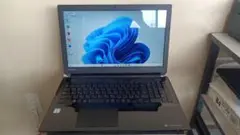 ノートパソコンTOSHIBA 第六世代Core i5 SSD256G メモリ8G