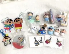 クレヨンしんちゃん ガチャガチャ カプセルトイ キーホルダー その他 計16点