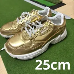 アディダス☆ゴールド☆スニーカー