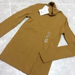 ユニクロ　エクストラファインメリノ　リブタートルネックセーター　長袖