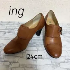 【美品】ingブラウンレザーブーティ24ベルト装飾のサムネイル