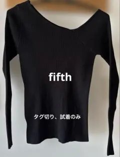 fifth 試着のみ　オフショルダー ブラック ニット Mサイズ