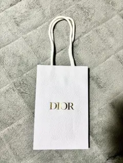 2026年最新】ホワイトディオールショップ袋の人気アイテム - メルカリ