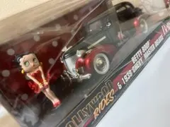 Betty Boop 1939 Chevy Master Deluxe