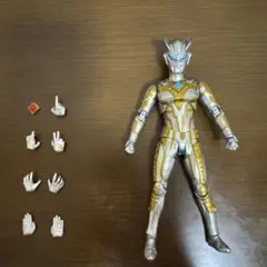 s.h.figuartsアルティメイトシャイニングウルトラマンゼロ