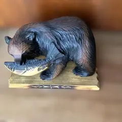 木製クマと魚の彫刻 約30cm - メルカリ