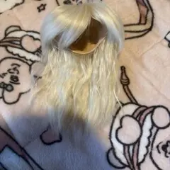 SDサイズ　インチ不明　リトルモニカ製　金色セミロング