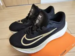 ナイキ　ズームフライ５ ブラック/ゴールド　28.0cm