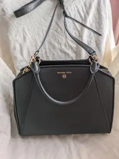MICHAEL KORS 2way ショルダーバッグ 黒【リペア跡あり・多機能】