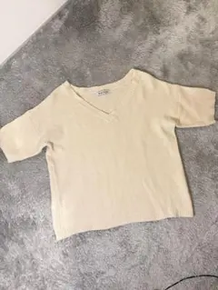 美品RodeoCrowns クリーム Vネック 半袖サマーニットゆるだぼ