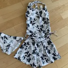 花柄セパレート水着・ショートパンツ付き　未使用品
