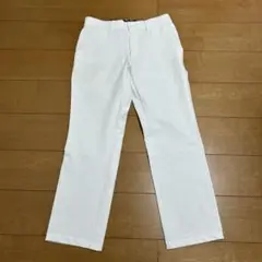 アディダス　ホワイト ストレートストレッチレッグパンツ