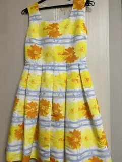 限定値下げチェスティ　ワンピース　イエロー　黄色　花柄