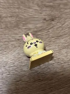 ちいかわ うさぎ びっくらたまご　マスコット