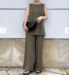 UNIQLO　クレープジャージー　セットアップ　オリーブ　S
