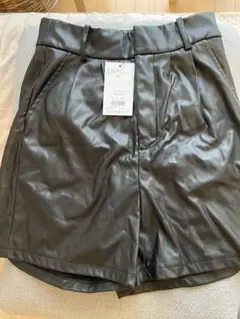 EMODAショートパンツ