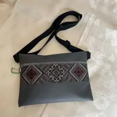 ショルダーバッグ　大島紬