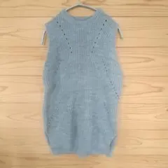 グレー ノースリーブ ニットベスト