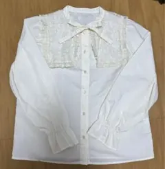 （美品）しまむら☆クリーム色☆ブラウス