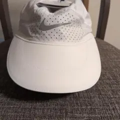 NIKE　レーシングキャップ　白