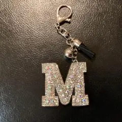 バッグチャーム　キーホルダー　Mイニシャル　新品
