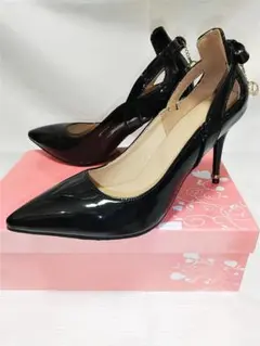 ハイヒール　黒／ブラック　エナメル　24.5ｃｍ　ヒール8.5ｃｍ