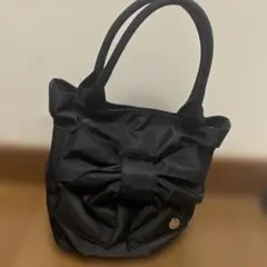 agnès b. 黒 リボン付きハンドバッグ
