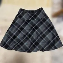 【年末年始値下げ！】グレー系チェック柄フレアスカート フェルト生地