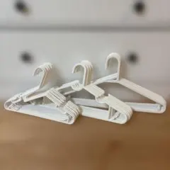 衣類ハンガー　プラスチック製　ベビーハンガー　まとめ売り　32本　白
