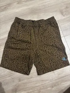 サンタクルーズ　ヒョウ柄　ハーフパンツ　短パンのサムネイル