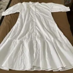 新品　GU白バンドカラーシャツワンピース