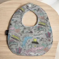 ハンドメイド　ベビースタイ　恐竜