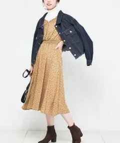 natural couture 新品未使用☆ベージュドットワンピースのサムネイル