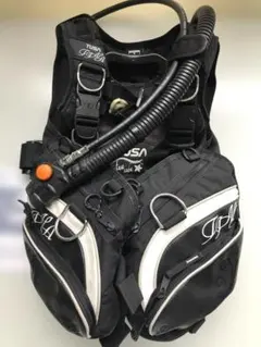 10使用の美品 アクアラングAQUA LUNG ナギ NAGI BCD - メルカリ