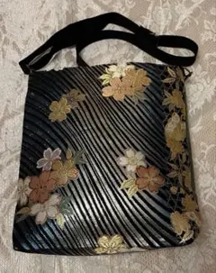 ショルダーバッグ　着物帯 花柄　刺繍　和装　大きめ